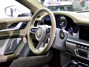 Porsche 911 Carrera 4S Crystal Eroded Art Car by Daniel Arsham 2020 года 